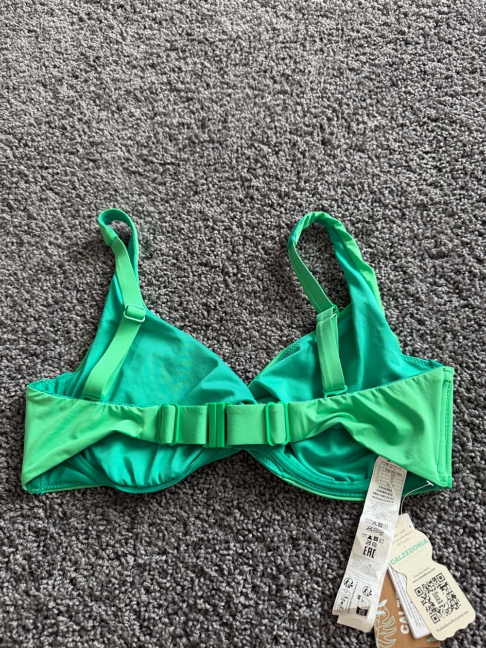 Calzedonia Green Bikini Top XL 40 Underwire Twist Front NWT Adjustable - Picture 3 of 9